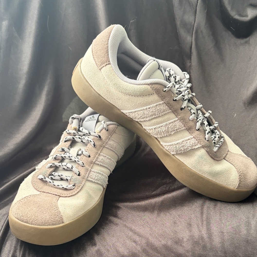 Adidas Women's VL Court 3.0 
Grey/Light Grey